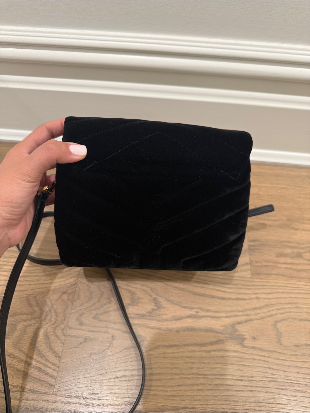 Saint Laurent Black Velvet Quilted Crossbody with Gold YSL Hardware - Picture 4 of 5